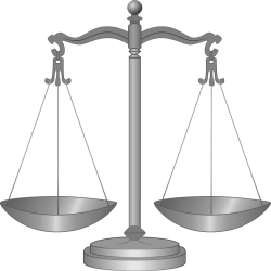 Droit du Travail et Droit local scales-36417_1280